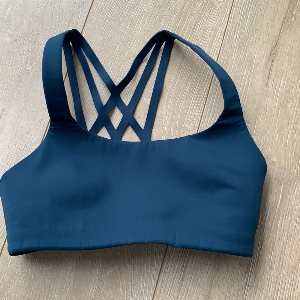 Deep Blue lululemon sports bra